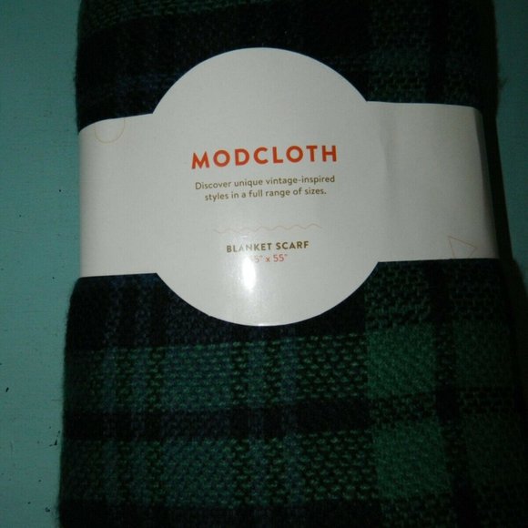 Modcloth Accessories - Modcloth Blanket Scarf 55"x55" Green, blue, black